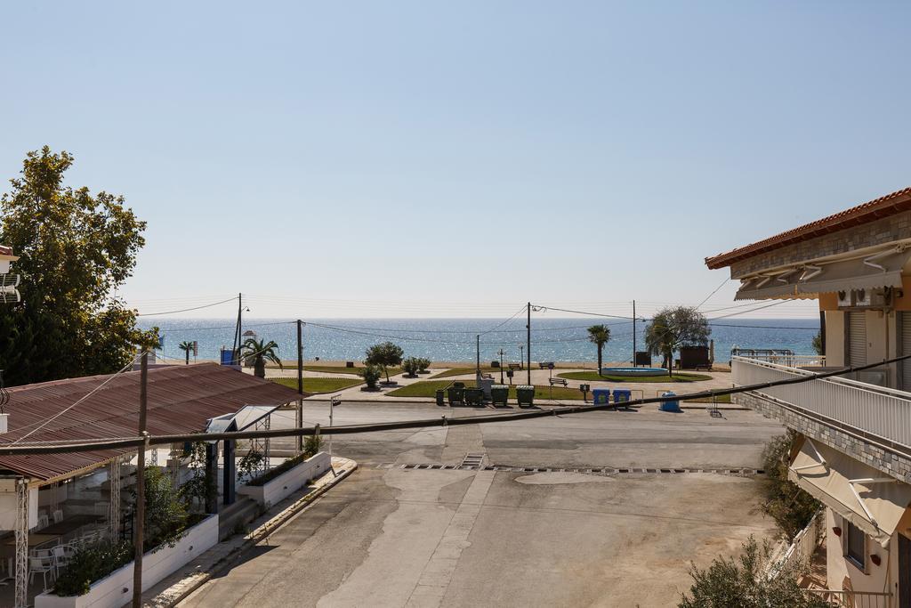 Mavridis Studios Flogita Luaran gambar